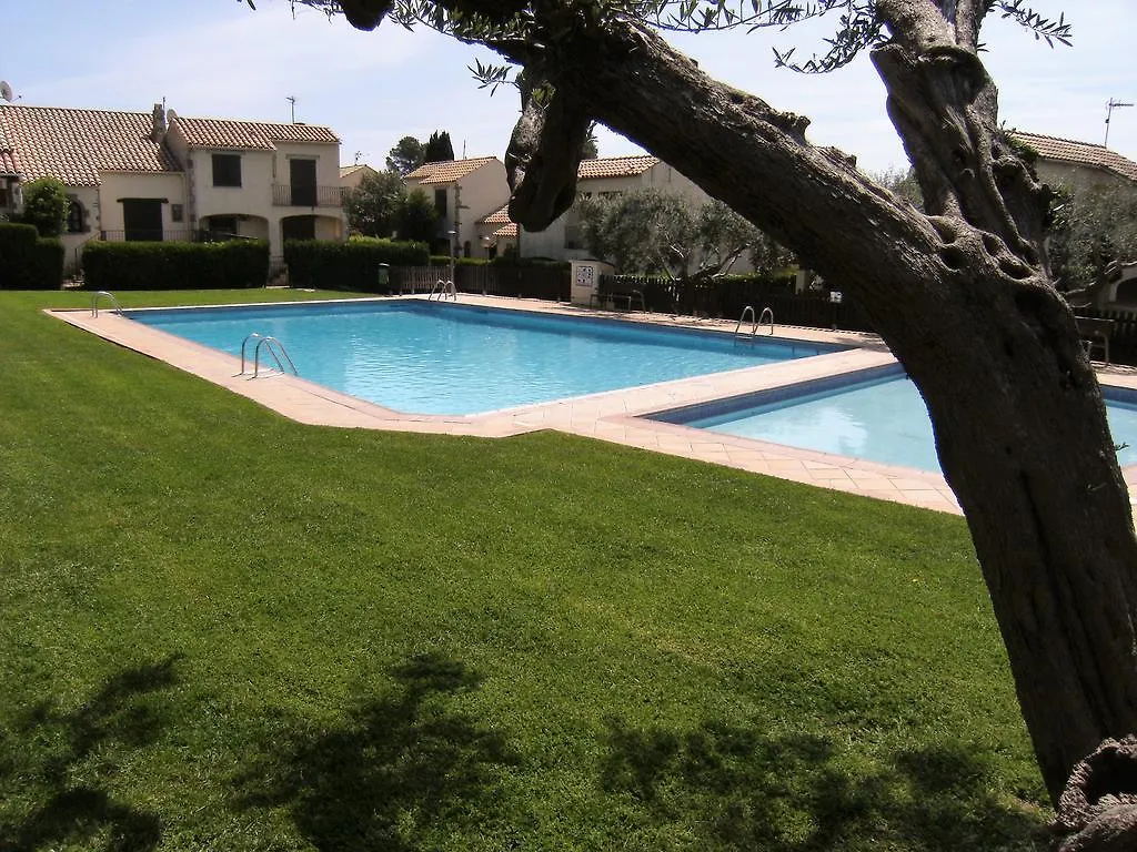 Casas Adosadas Les Oliveres Holiday home Torroella De Montgri